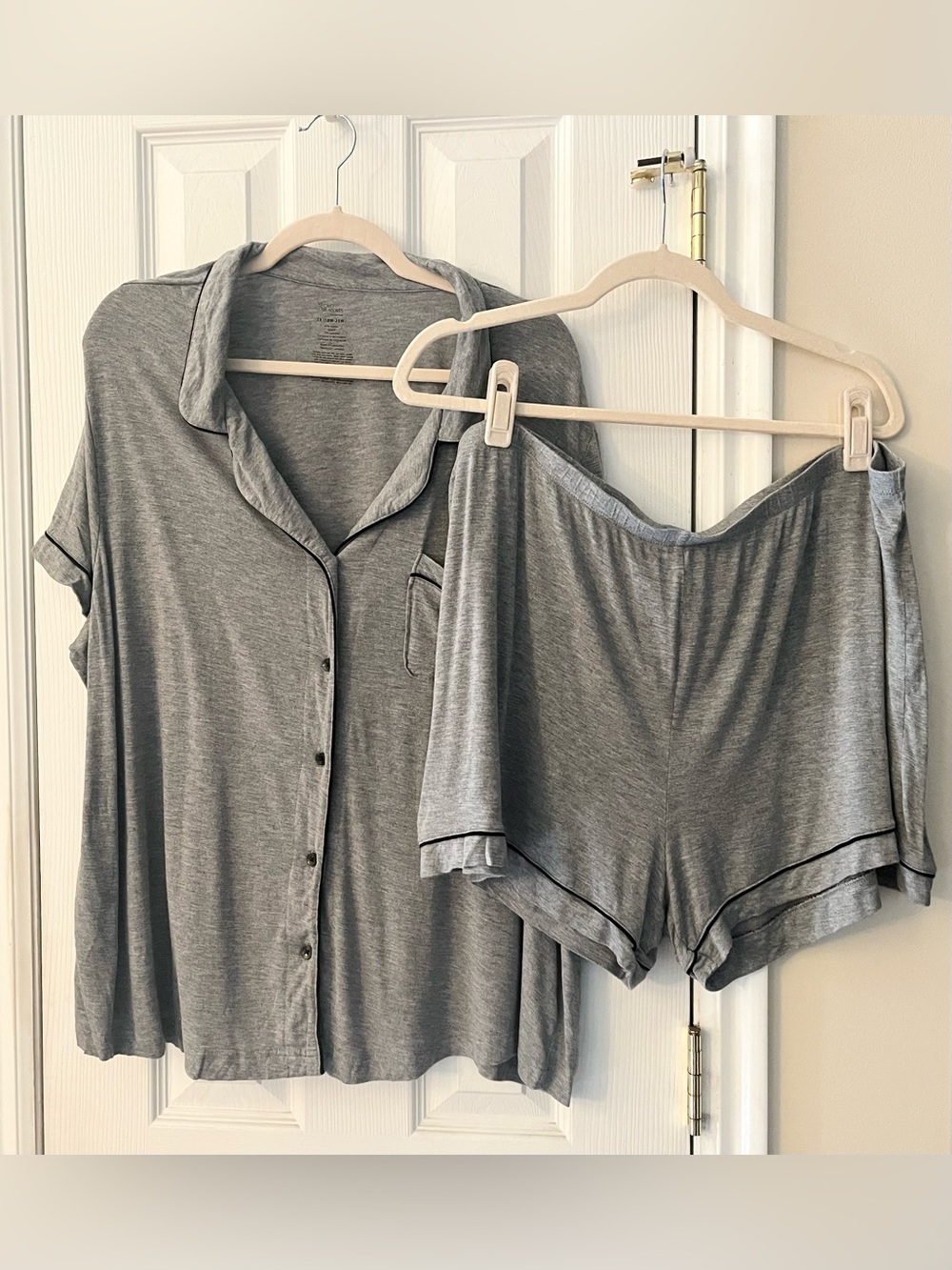 Super Soft Jersey Pajama Set - Plus Size 2X - Grey - Button Up
Shirt & Shorts